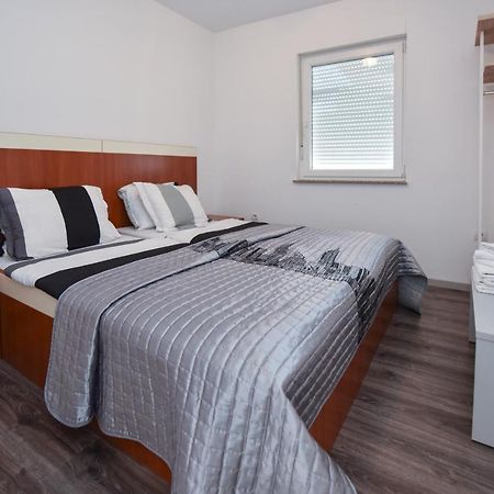 Apartments Prince & Tiffany 노바야 외부 사진