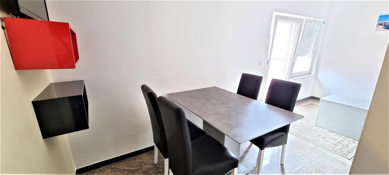Apartments Prince & Tiffany 노바야 외부 사진